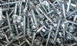 ROOFING SCREW